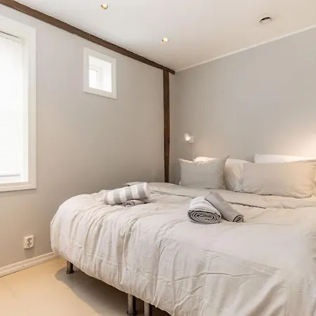 Dinbnb L 600 M To Bryggen L 3-story House L New In 2023 بيت للعطل
